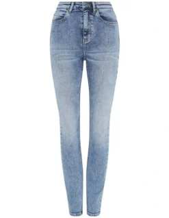 The Passenger Jean 11 The Passenger Jean -Myer Fashion Store 710746120 5 1 720x928