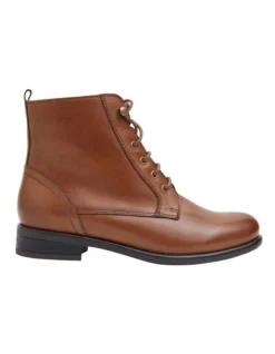 Badge Mid Brown Glove Boots