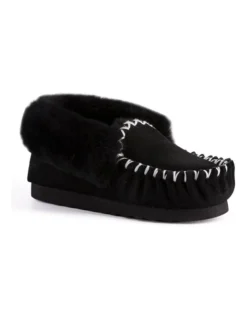 Hand Stitched Womens Sheepskin Moccasin Black