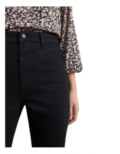 French Connection Seam Detail Jean 9 French Connection Seam Detail Jean -Myer Fashion Store 843744970 4 720x928