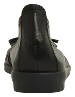 Barton Flat Shoes In Black Leather -Myer Fashion Store 883345330 5 720x928