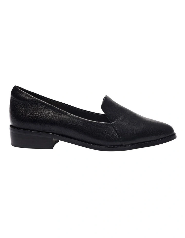 Tara Flat Shoes In Black Leather 3 Tara Flat Shoes In Black Leather