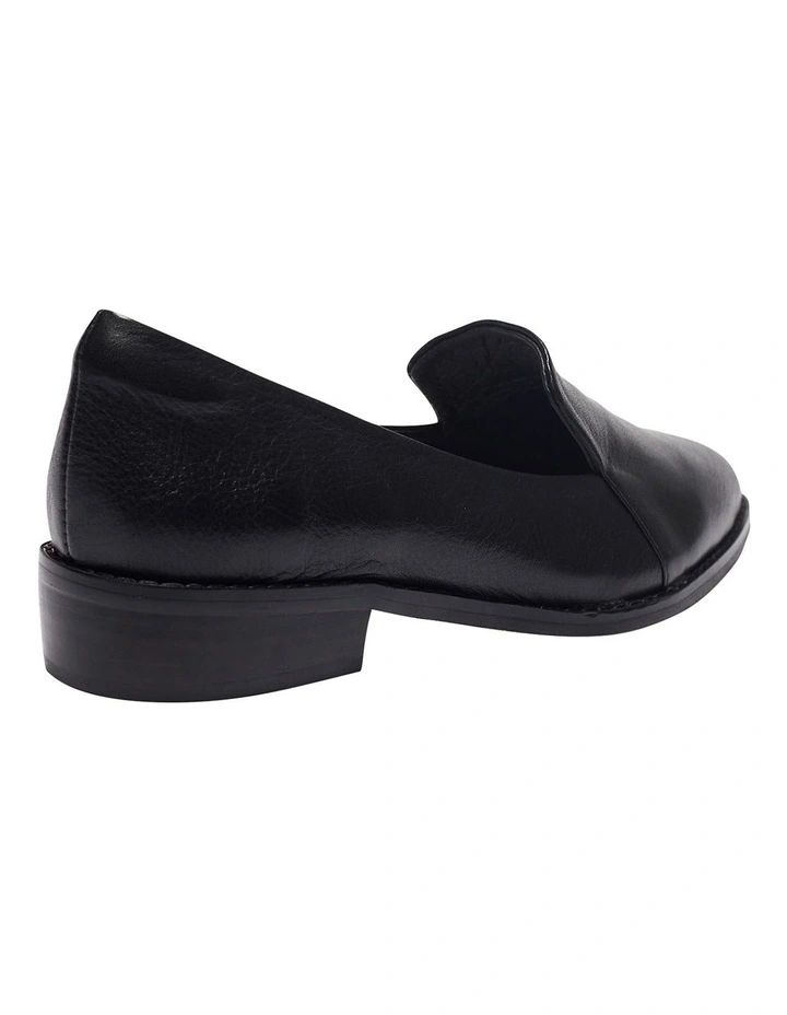 Tara Flat Shoes In Black Leather 6 Tara Flat Shoes In Black Leather - Image 4