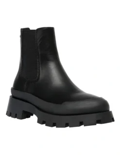 Steve Madden Mt Blanc Black Boots 8 Steve Madden Mt Blanc Black Boots -Myer Fashion Store 900849790 2 720x928