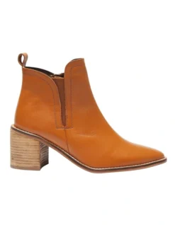 Nomad Tan Glove Boots