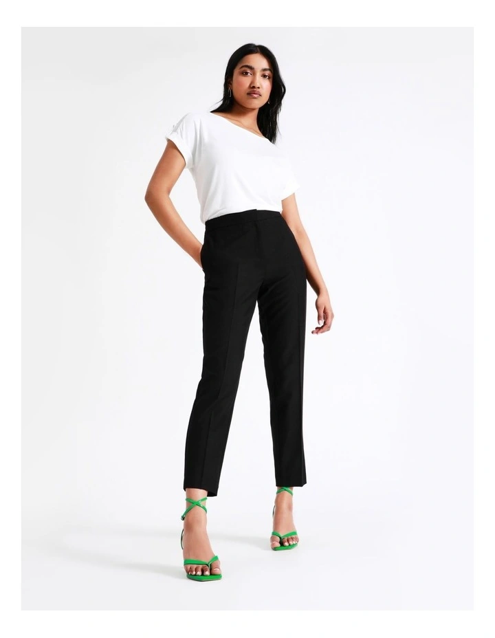 Basque Essential Cropped Slim Leg Pant In Black 7 Basque Essential Cropped Slim Leg Pant In Black - Image 5