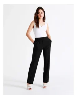 Basque Essential Straight Leg Pant In Black