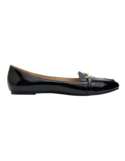 Radical Crinkle Patent Flat Shoes In Black
