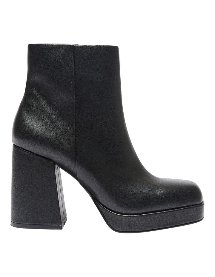 Capulet Boots In Black Smooth 3 Capulet Boots In Black Smooth