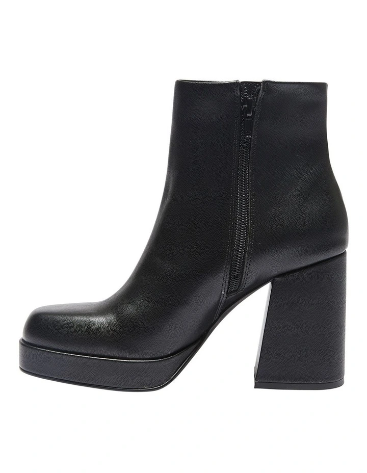 Capulet Boots In Black Smooth 5 Capulet Boots In Black Smooth - Image 3
