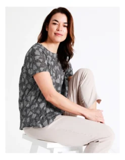 Regatta Recycled Polyester Blend Short Sleeve Burnout Tee In Black/Grey/White Floral