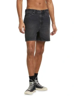 Wrangler Slacker Short In Washed Black