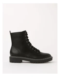 Duster Boot In Black