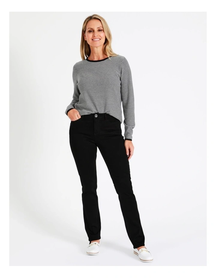 Regatta Recycled Cotton Blend Wardrobe Staple Straight Full Leg Jean In Black 5 Regatta Recycled Cotton Blend Wardrobe Staple Straight Full Leg Jean In Black - Image 3