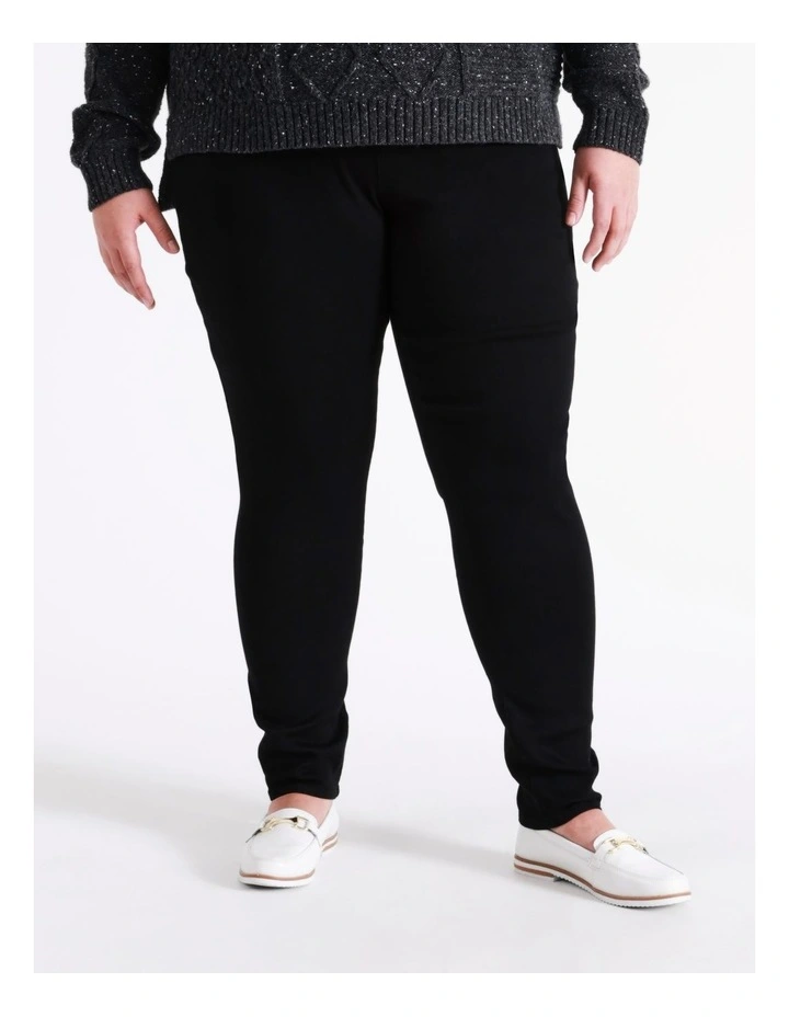 Regatta Recycled Cotton Blend Wardrobe Staple Jegging Full Leg Denim In Black 4 Regatta Recycled Cotton Blend Wardrobe Staple Jegging Full Leg Denim In Black - Image 2