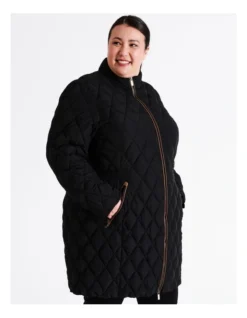 Regatta Recycled Polyester Long Line Diamond Quilt Jacket In Black