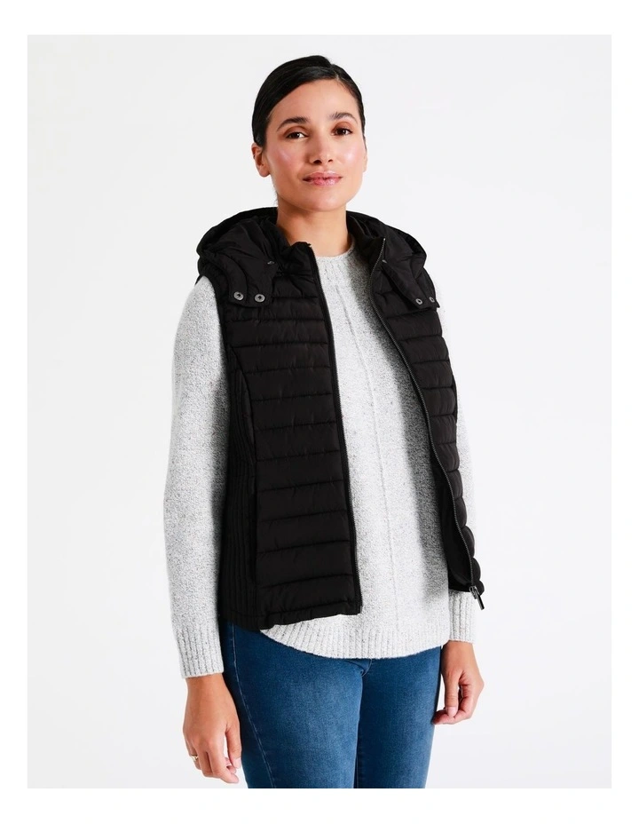 Regatta Recycled Polyester Straight Quilted Vest With Removable Hood In Black 3 Regatta Recycled Polyester Straight Quilted Vest With Removable Hood In Black