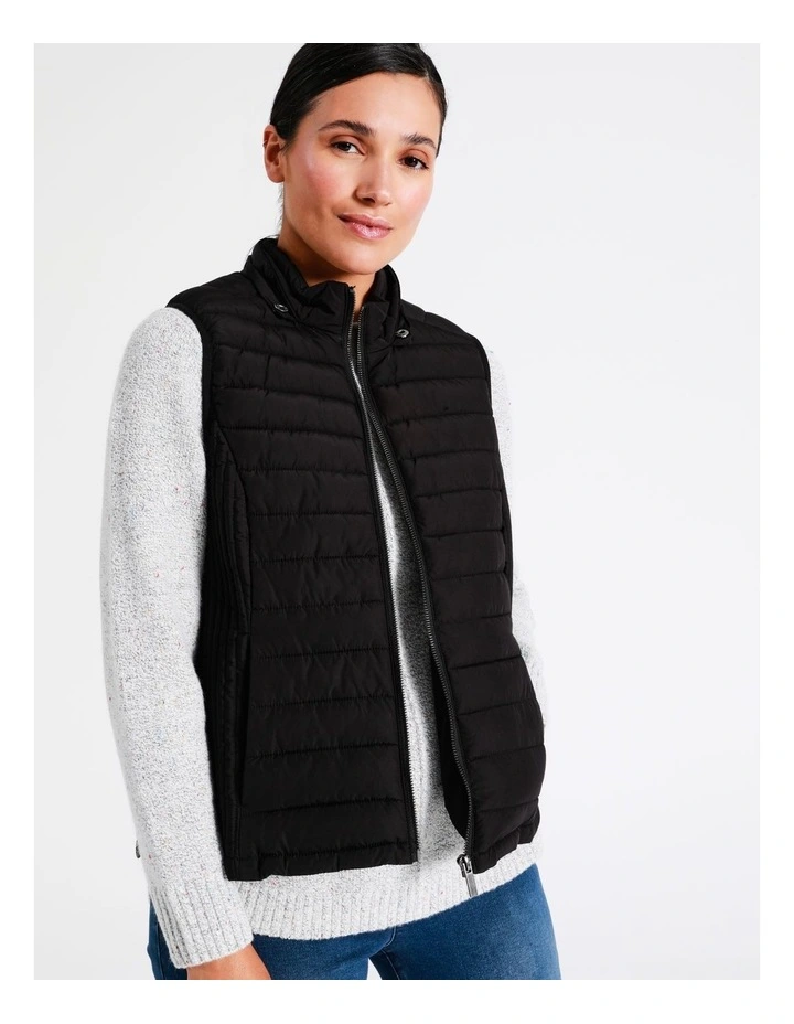Regatta Recycled Polyester Straight Quilted Vest With Removable Hood In Black 4 Regatta Recycled Polyester Straight Quilted Vest With Removable Hood In Black - Image 2