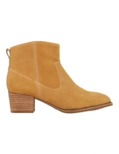 Hush Puppies Cyndi Boot In Camel Suede