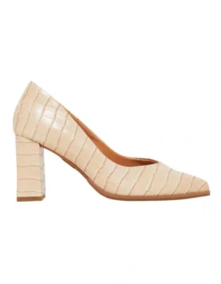 Hush Puppies Joni Heeled Shoe In Cream