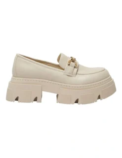 Rampage Flat Shoes In Beige